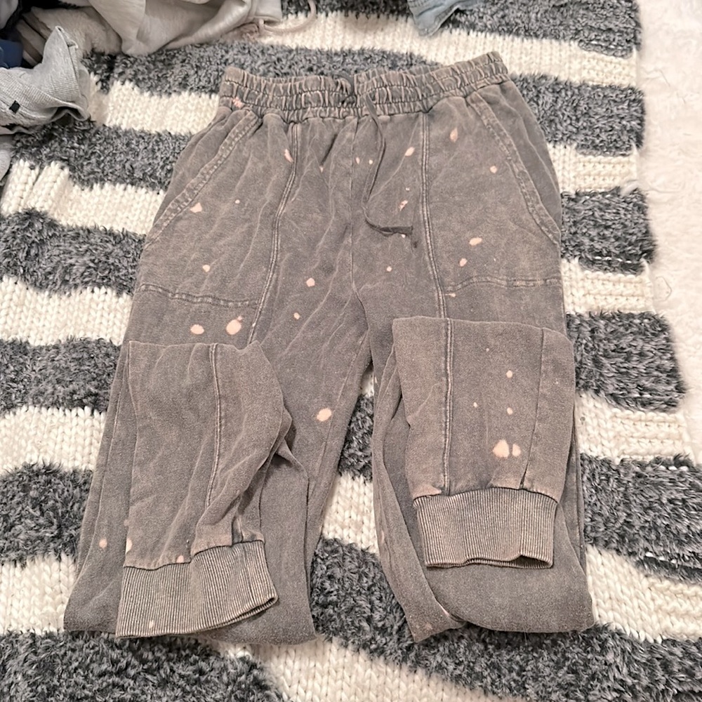 Boutique cargo joggers